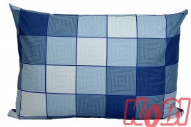 Poszewka bawełniana rozmiar 50x70 niebieskie piramidy 3046 Kobi