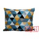Poszewka z kory rozmiar 50x60 kolorowe trójkąty 3492 Kobi