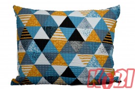 Poszewka z kory rozmiar 50x60 kolorowe trójkąty 3492 Kobi