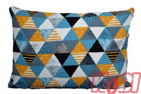 Poszewka z kory rozmiar 50x70 kolorowe trójkąty 3492 Kobi