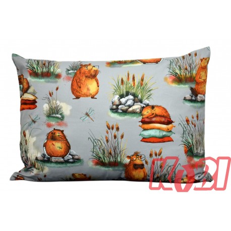 Poszewka bawełniana rozmiar 50x70 Kapibara szare tło 3521 Kobi