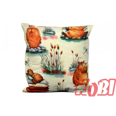 Poszewka bawełniana rozmiar 40x40 Kapibara kremowe tło 3522 Kobi